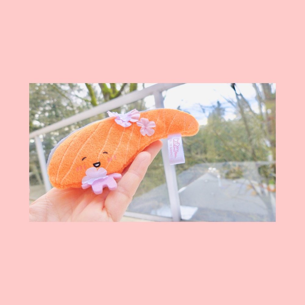 Rare item Kirimichan Sakura saku mascot fromSANRIO
